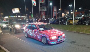 Vánoční jízda rozzářila Prostějov