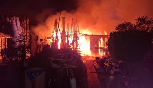 Během svátků hasiči vyjeli ke stovce zásahů. Oproti loňsku je to dvojnásobek