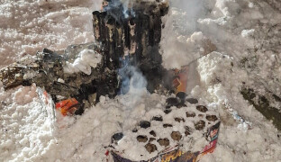 V opilosti propadl střechou a další případy silvestrovské noci. Lidé hlásili i pyrotechniku