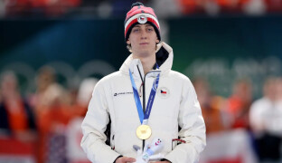 Jílek má další medaili. Po stříbru z kratší tratě oslavuje zlato