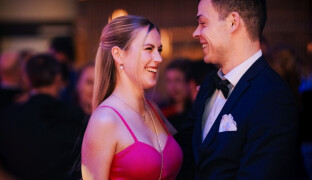 Reprezentační ples Univerzity Palackého zve na swing, akrobacii i folklor