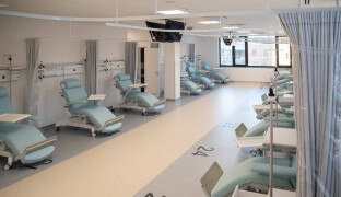 Lepším screeningem proti rakovině. Ministr Vojtěch představil nový program