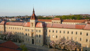 Oznámil bombu v Olomouci a zavěsil. Zařízení mělo bouchnout za deset minut