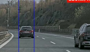 Vytáhl to na 220 km/h. Řidičák mu vzali na místě