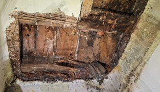 Hasiči museli k destrukci objektu v Olomouci