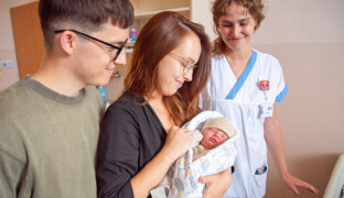 Letošní tisící miminko je na světě. Jmenuje se Vítek