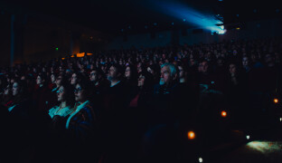 Nová projekční místa a lidská práva. Do Olomouce se vrací Jeden svět