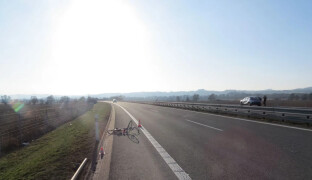 Březen byl krvavý. Na silnicích zemřelo více lidí než loni