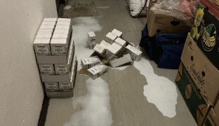 Rozlité mléko a kosočtverce na dveřích? Není nad sousedské vztahy