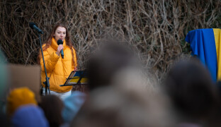 I mladí stojí fronty na přijetí do armády, říká studentka z Ukrajiny