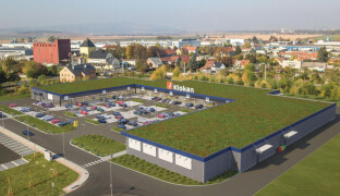 Klokan přiletí v říjnu. V Uničově staví nové obchodní centrum