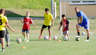 SOUTĚŽ: Malé naděje fotbalu ještě můžete přihlásit na Camp Fotbal 2025