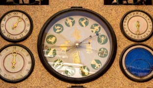 FOTOREPORT: Kdo stojí na olomouckém orloji? Podívejte se s námi na unikát města