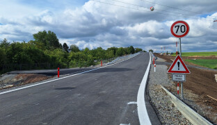 Po mostě u Křelova už projedete. Hlavní tah D35 chce ŘSD otevřít v červenci