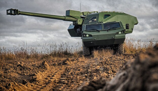 Excalibur Army otevírá pobočku na Ukrajině. Chce zefektivnit dodávky zbraní a munice