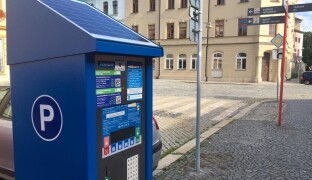 Parkovací zóny C a D v nedohlednu. Spuštění zatím brzdí chybějící software