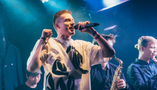 Teď už to zkouším bez masek, říká rapper Das Ady