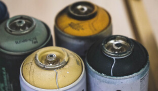 Přerov oslavuje své velikány. Graffiti vzdává hold Novákovi, Kainarovi i dalším
