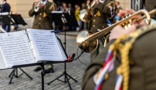Vojenské hudby rozezní centrum Olomouce