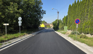 Silnice v Penčicích se po půl roce otevírá. Vrací se auta i autobusy