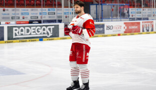 Končí osm hokejistů. Mezi nimi je i nejproduktivnější hráč