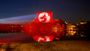 Plumlov zve na pálení čarodějnic. Pestrý program nachystal kemp Žralok