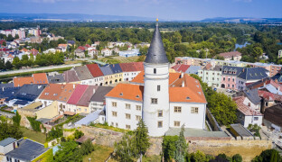 Galerie pod širým nebem se rozšíří. Která osobnost přibyde?