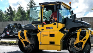 Provoz omezilo Ředitelství silnic a dálnic na dálnici D35. Projedete jen jedním pruhem