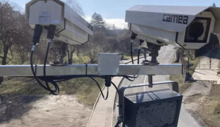 Pokud půjdou peníze z radarů státu, radši opravíme chodníky, zní z obcí