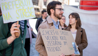 Podpoří média pochodem. Z Olomouce půjdou až do Prahy