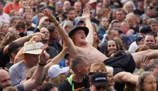 Dřív jen setkání amatérských kapel, dnes oblíbený festival. Začíná Dřevorockfest 2026
