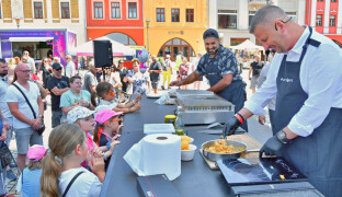 Víkend, který stojí za to zažít. Hranické slavnosti zvou na Kleopatry i cooking show