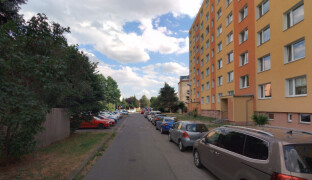Lidé se vyjádřili v petici. Nesouhlasí s další zástavbou na Varšavském náměstí