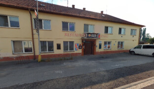 Potravinářská inspekce uzavřela restauraci v Litovli. Našla v ní hmyz a poškozený strop