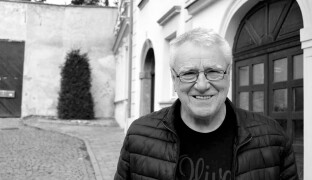 Zemřel Petr John Uličný. Čest jeho památce!