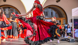 Akce na víkend: festivaly FIMFÁRUM a Olomouc (o)žije, Svatojánské slavnosti a oslava 150. narozenin