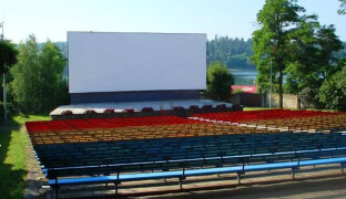 Letní kino Mostkovice zahajuje sezónu. Program je nabitý