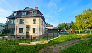 Bývalá služebna v Jeseníku slouží dětem. Nyní soutěží v anketě