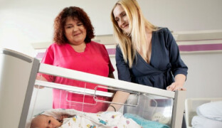 Prostějovská půlroční statistika z porodnice: Narodili se Logan, Kiara i Marek