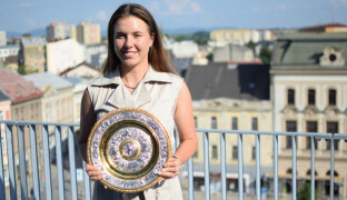 Nosková po triumfu ve Wimbledonu: Možná mi nikdy úplně nedojde, co jsem dokázala