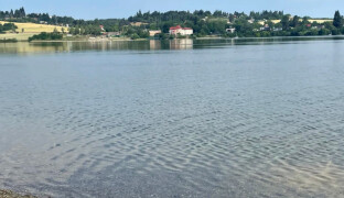 Voda ve Vodní nádrži Plumlov zůstává vhodná ke koupání