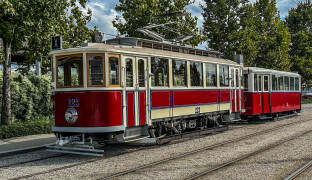 Olomouc disponuje třemi historickými tramvajemi. Kde jsou další?