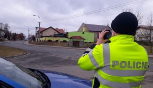Policisté v našem kraji kontrovali rychlost. Víme, kolik z nich platilo pokutu