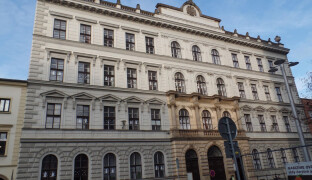 Do škol v Olomouci míří přes tisíc prvňáčků. První den je přivítá i vedení města