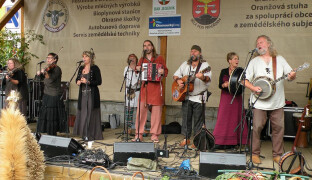 Bělou pod Pradědem ovládnou Jesenické dožínky. Dorazí dravci, ABBA revival i ohňová show