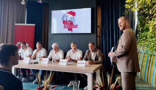 Extraliga startuje, Mora začíná dvakrát doma