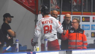 Obránce Matýs dostal pokutu za střet s rozhodčím