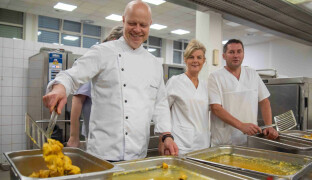Paulus vařil ve FN Olomouc. Jeho menu si objednalo přes 2 300 zaměstnanců