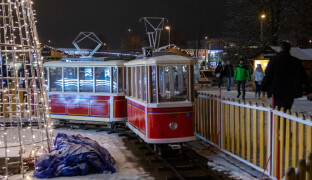 Bruslení zdarma, víno i Krampusáci. Tržnice chystá nabitou zimu