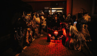 Čerti vtrhnou do Olomouce. Na letišti se chystá velkolepý Krampus fest s čerty ze tří zemí